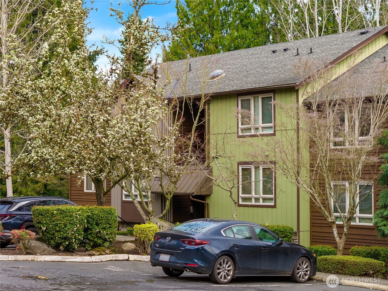 8125 Willows Road NE #B302, Redmond, WA 98052