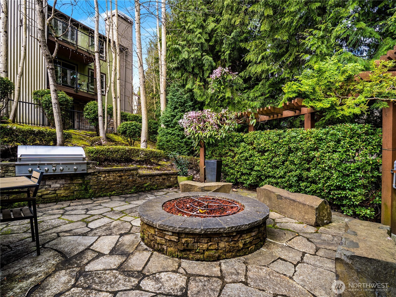 8125 Willows Road NE #B302, Redmond, WA 98052