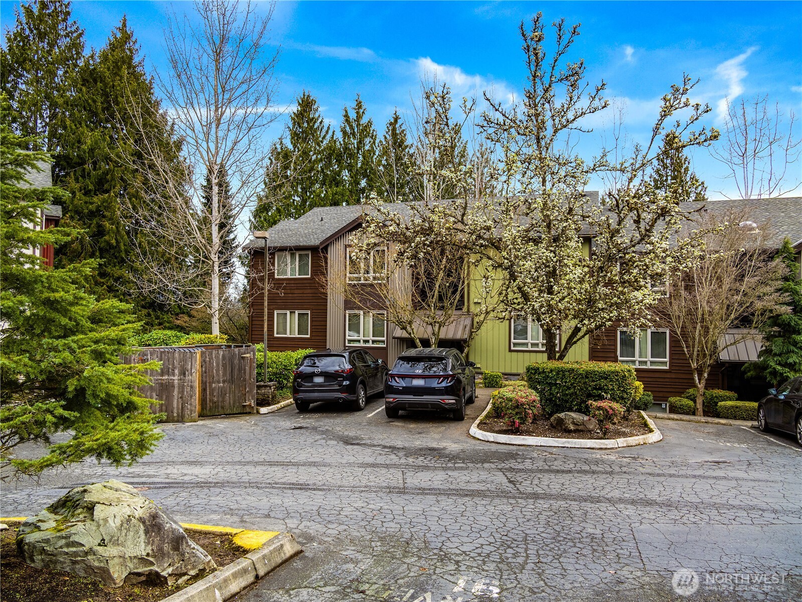 8125 Willows Road NE #B302, Redmond, WA 98052