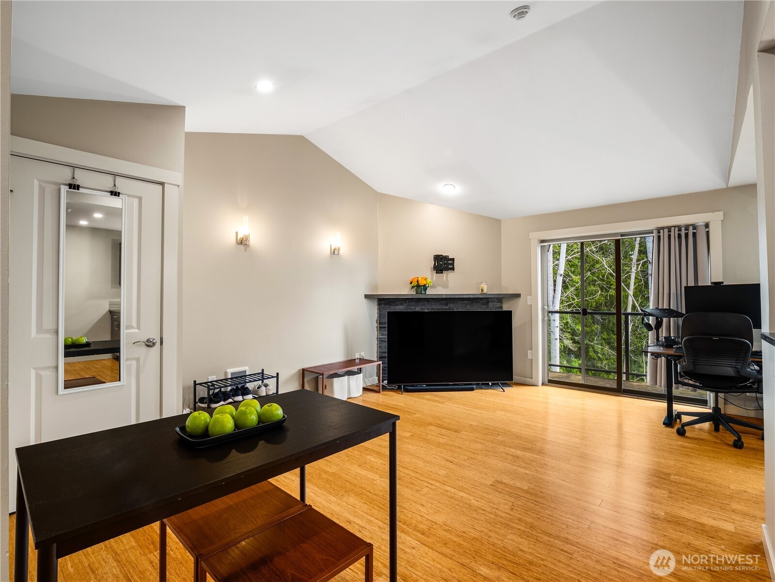 8125 Willows Road NE #B302, Redmond, WA 98052