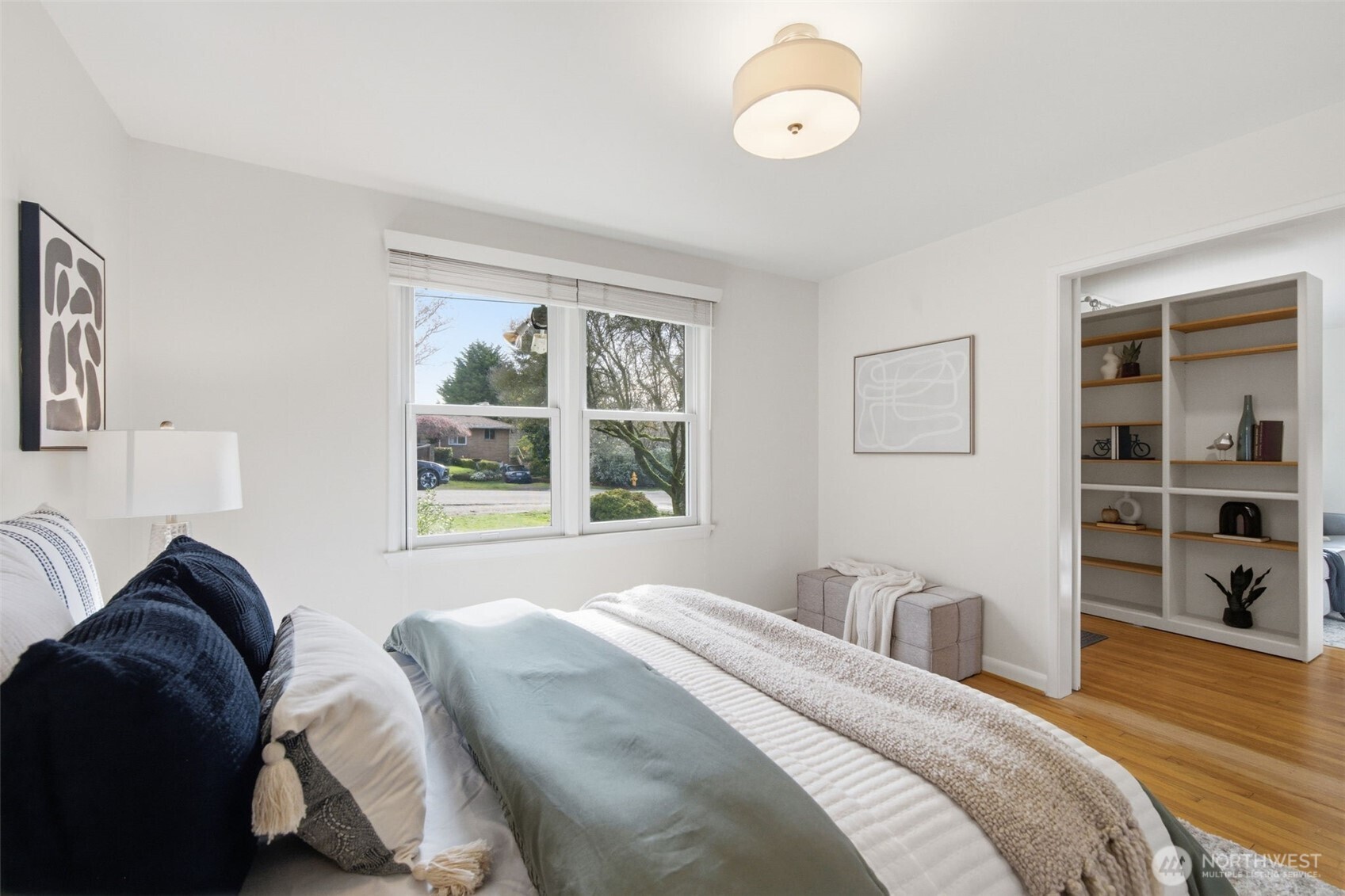 10409 39th Avenue SW, Seattle, WA 98146