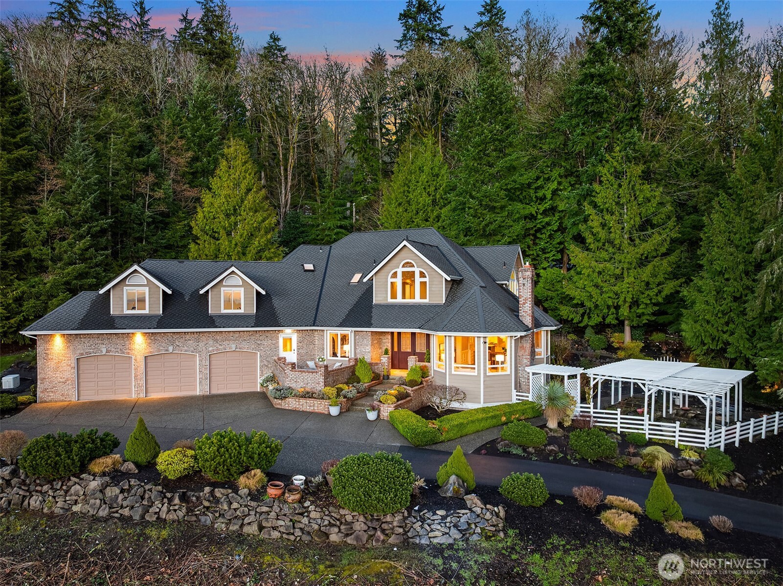 17620 SE 106th Street , Renton, WA 98059-5332