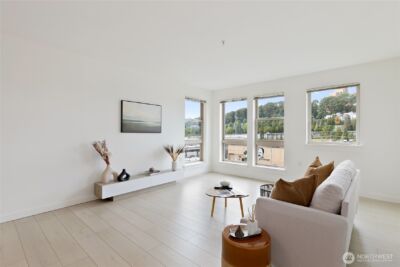 827 Hiawatha Place S #402, Seattle, WA 98144 - Photo 2