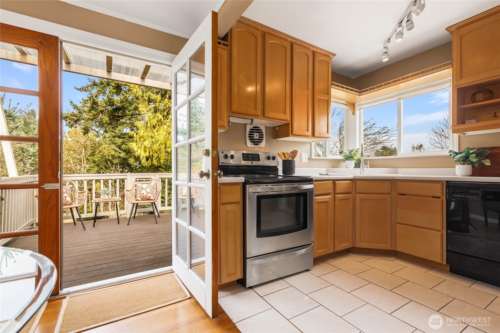 1712 NE 86th , Seattle, WA 98115