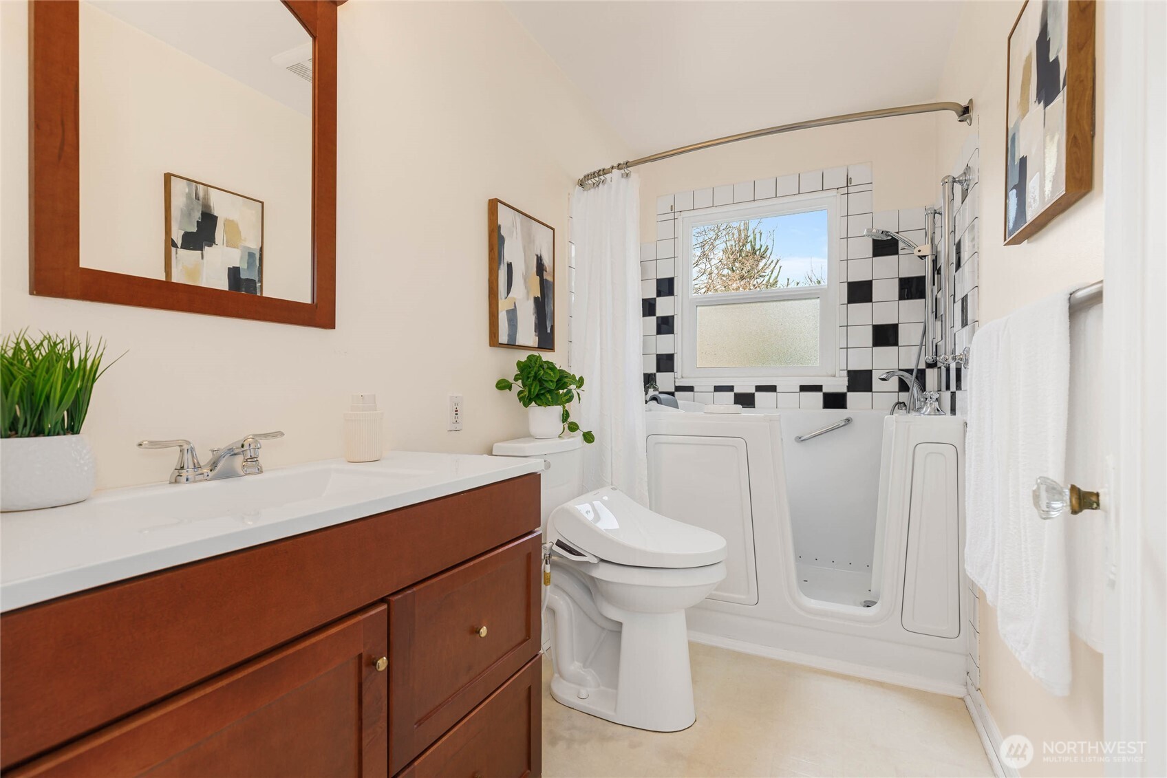 1712 NE 86th , Seattle, WA 98115