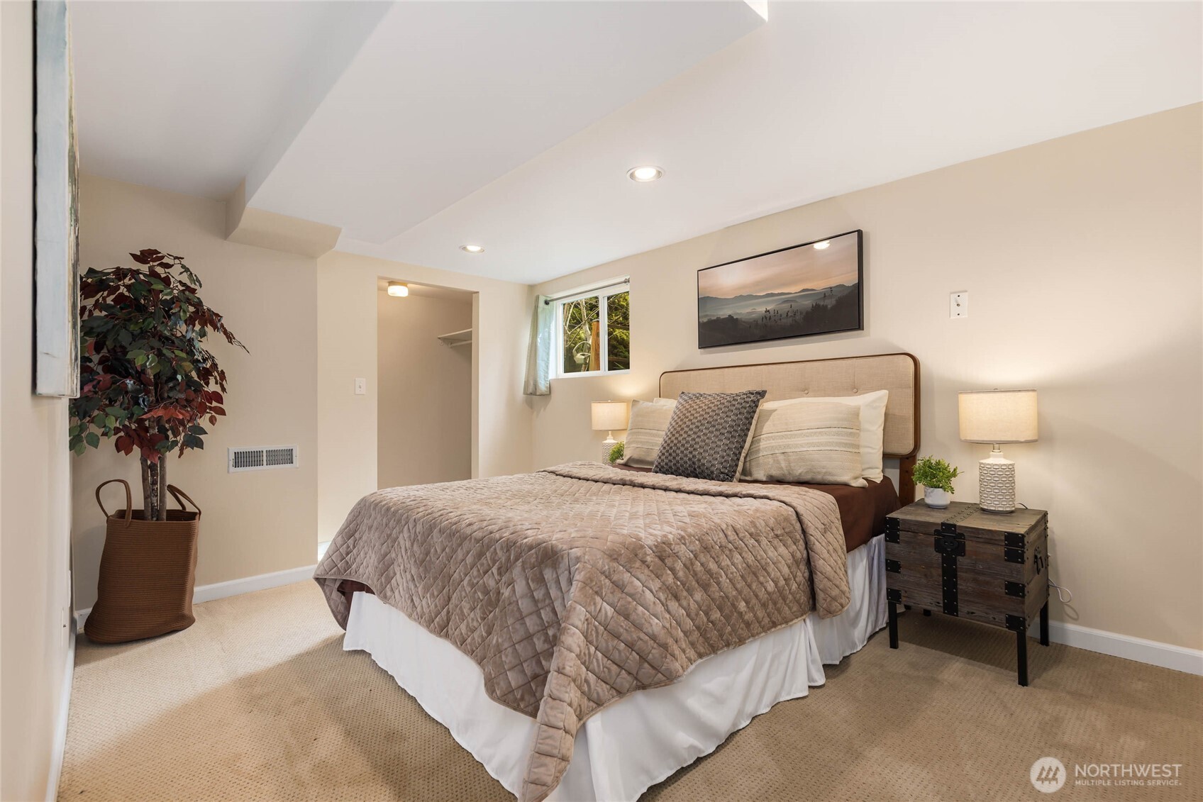 1712 NE 86th , Seattle, WA 98115