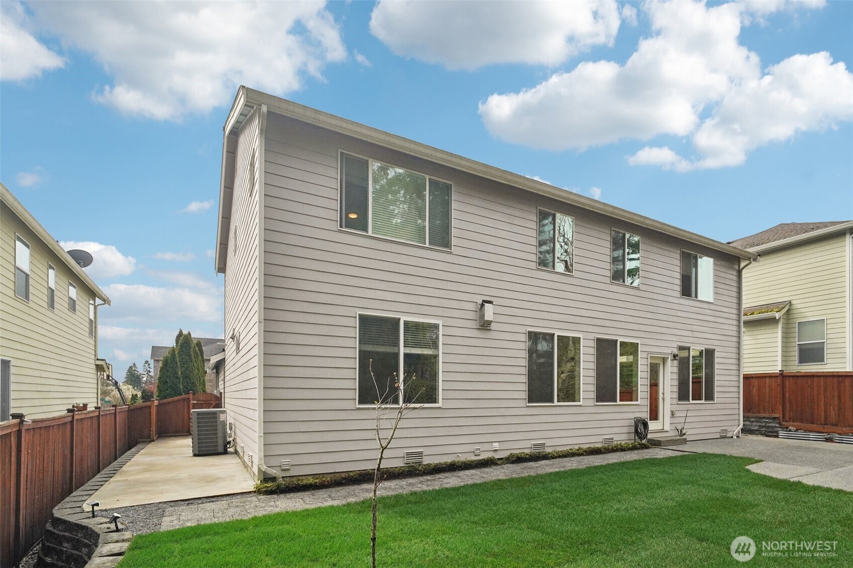 13916 SE 86th Street , Newcastle, WA 98059