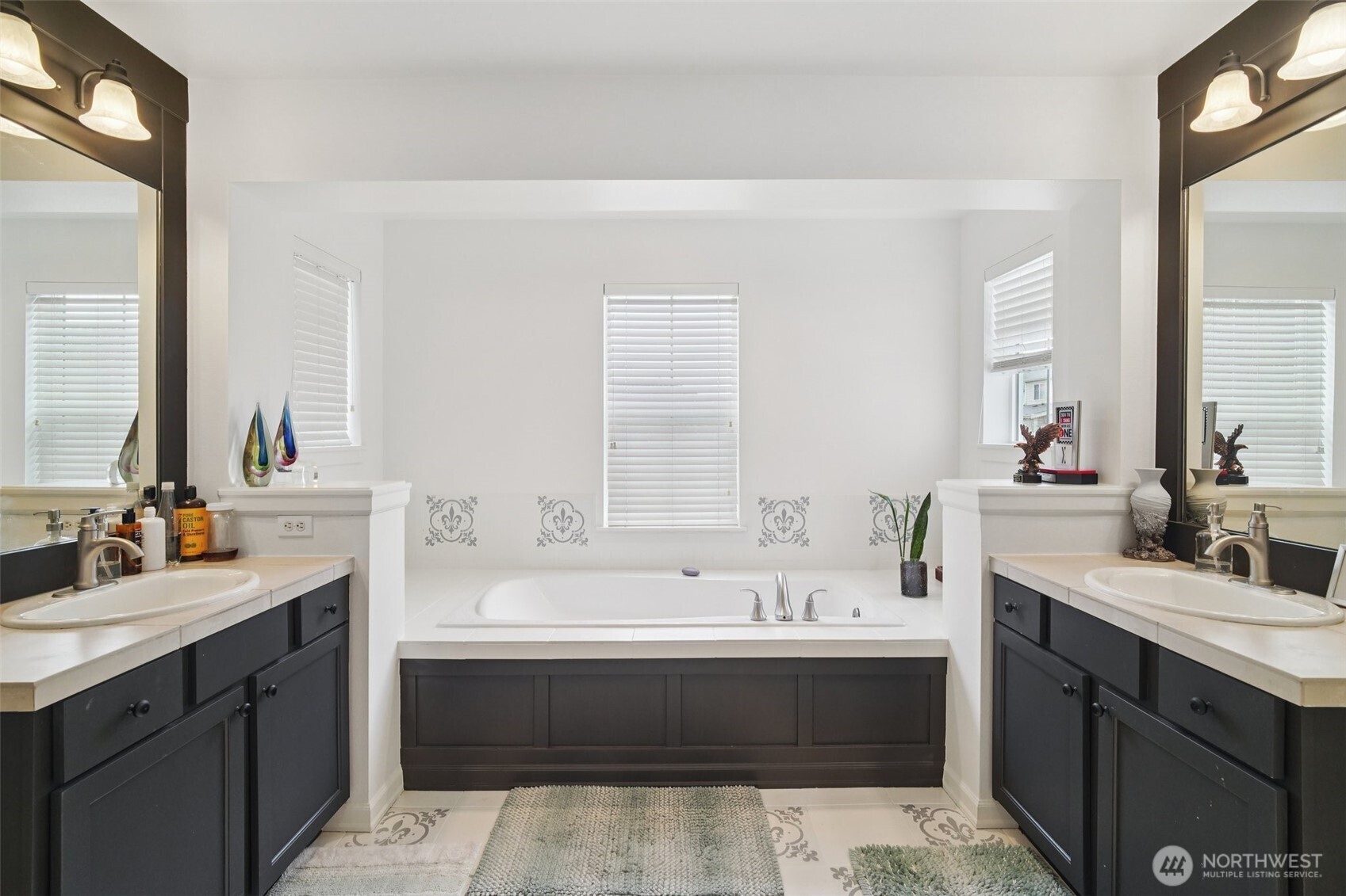 13916 SE 86th Street , Newcastle, WA 98059