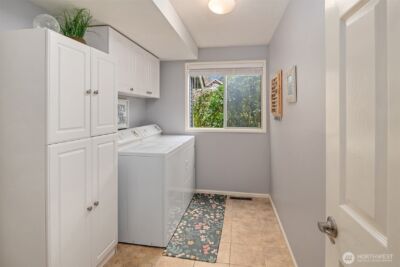 4079 240th Place SE, Sammamish, WA 98029 - Photo 18