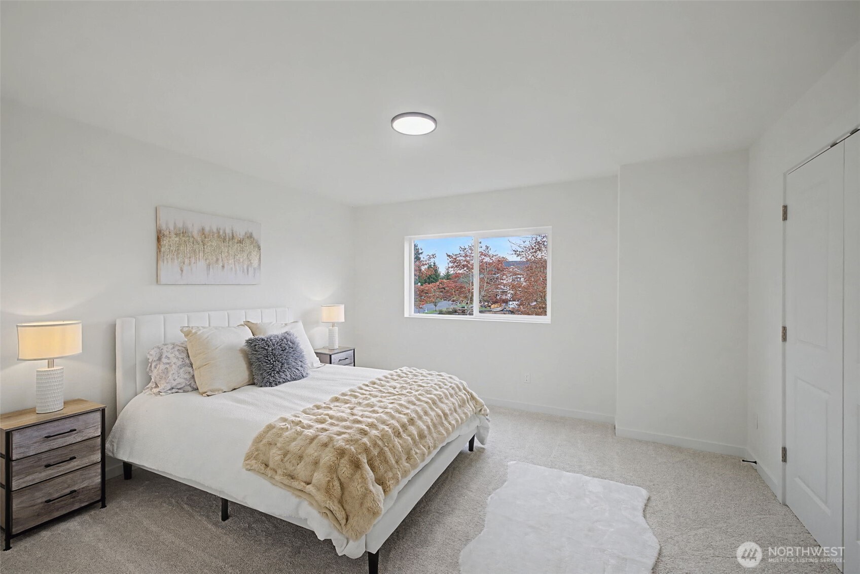 4755 Court R , Tacoma, WA 98404