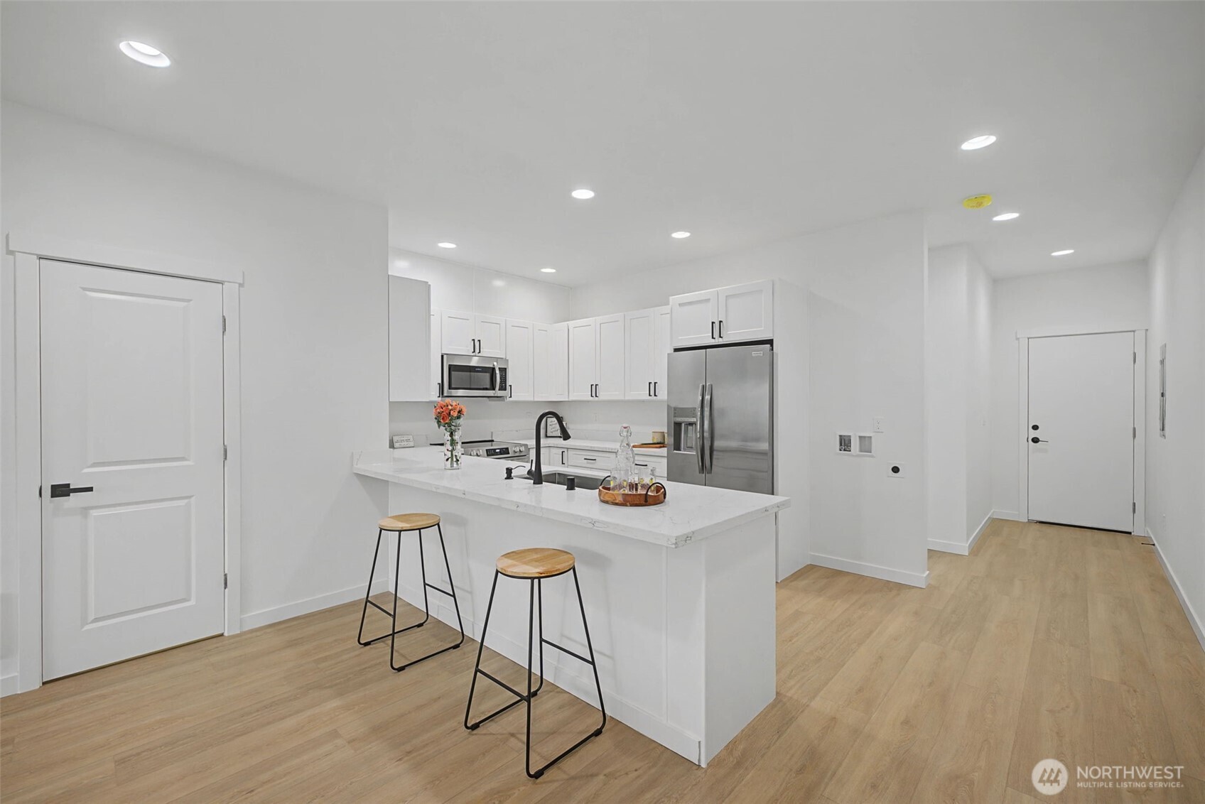 4755 Court R , Tacoma, WA 98404