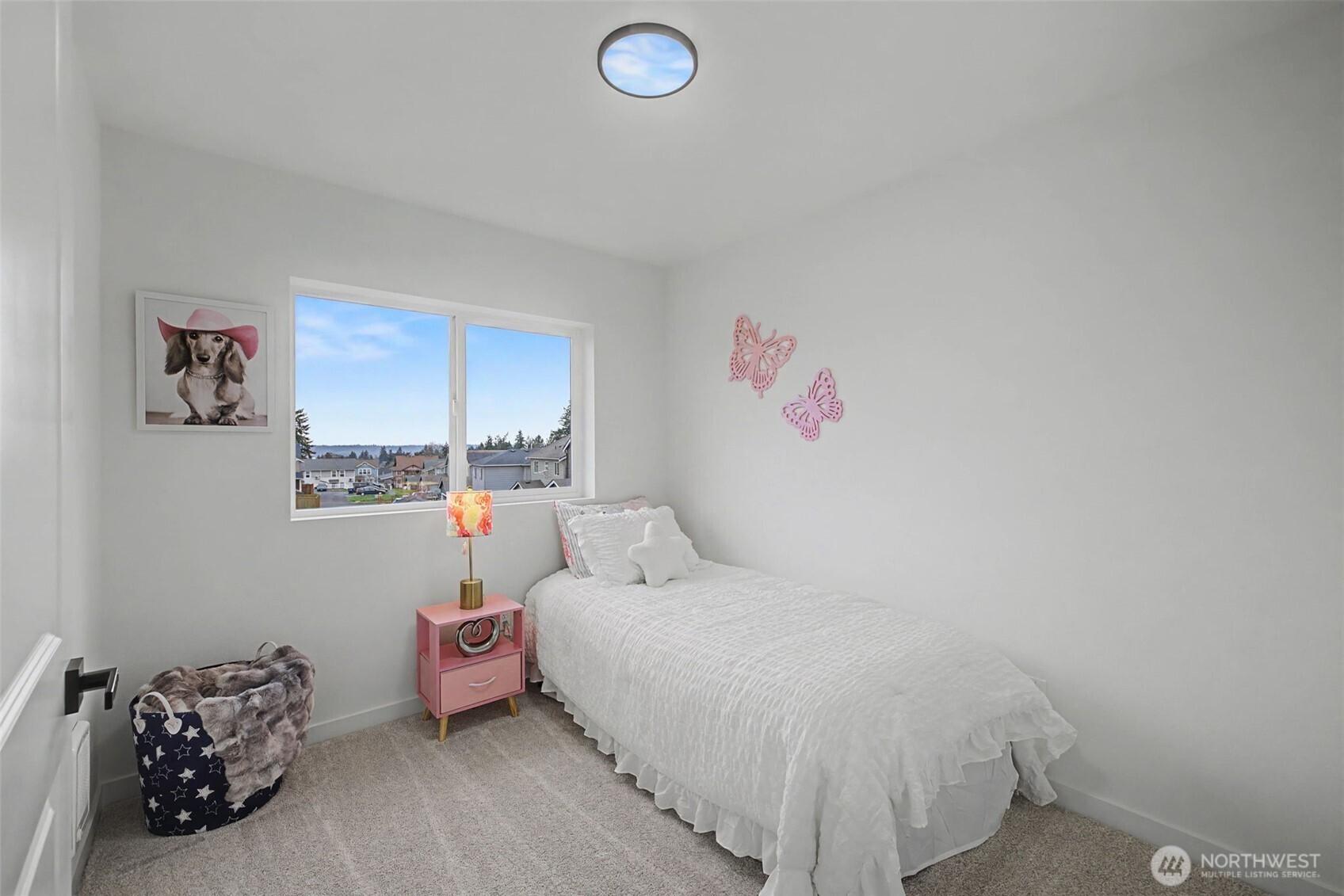 4755 Court R , Tacoma, WA 98404