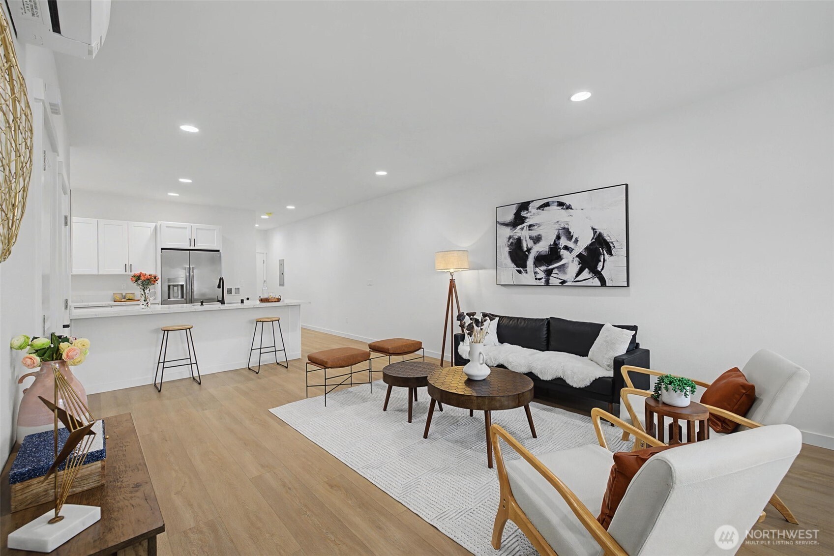 4755 Court R , Tacoma, WA 98404