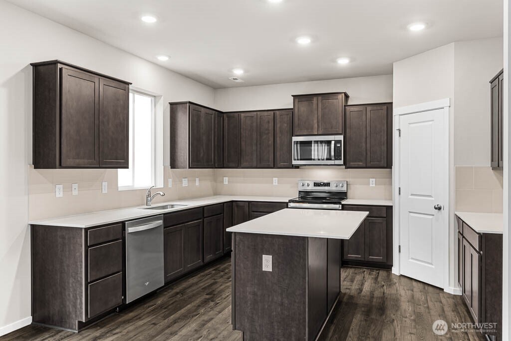 14764 56th Avenue Ct E #13, Puyallup, WA 98375