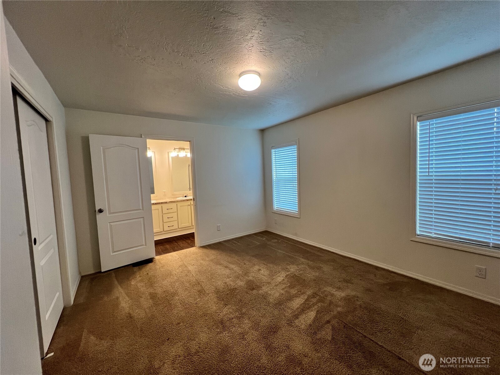 2101 S 324th Street #98, Federal Way, WA 98003
