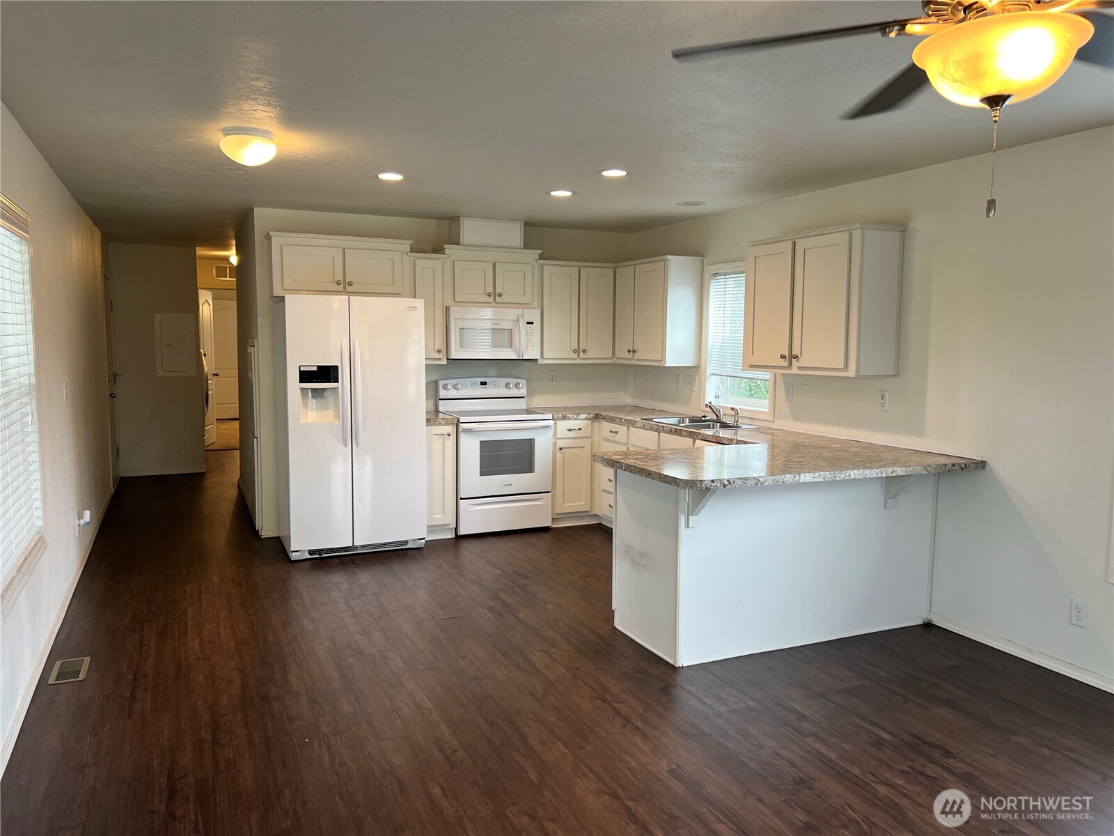 2101 S 324th Street #98, Federal Way, WA 98003