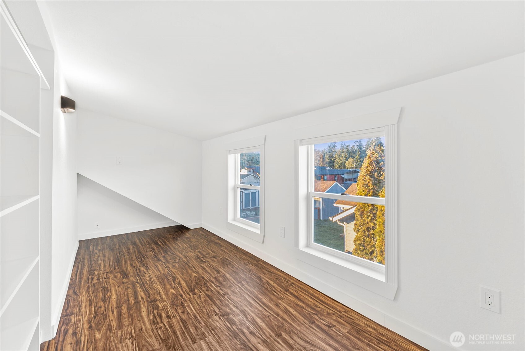 104 Pennsylvania Avenue N, Eatonville, WA 98328