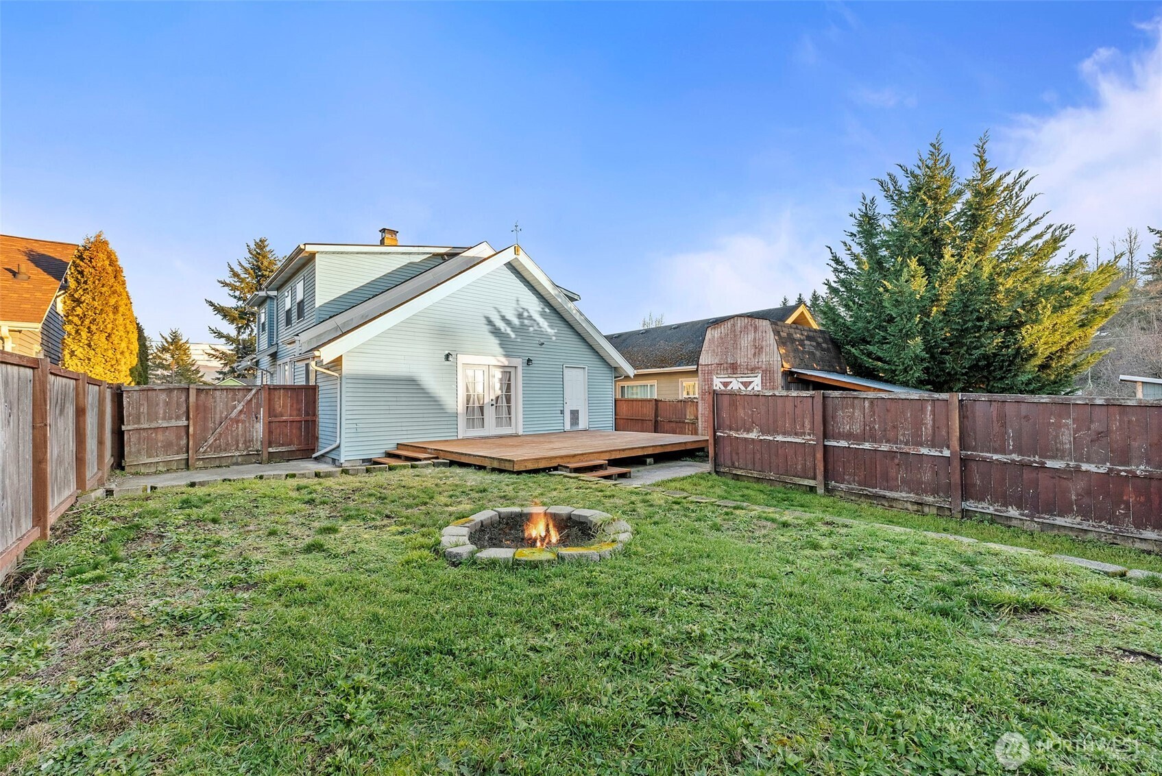 104 Pennsylvania Avenue N, Eatonville, WA 98328