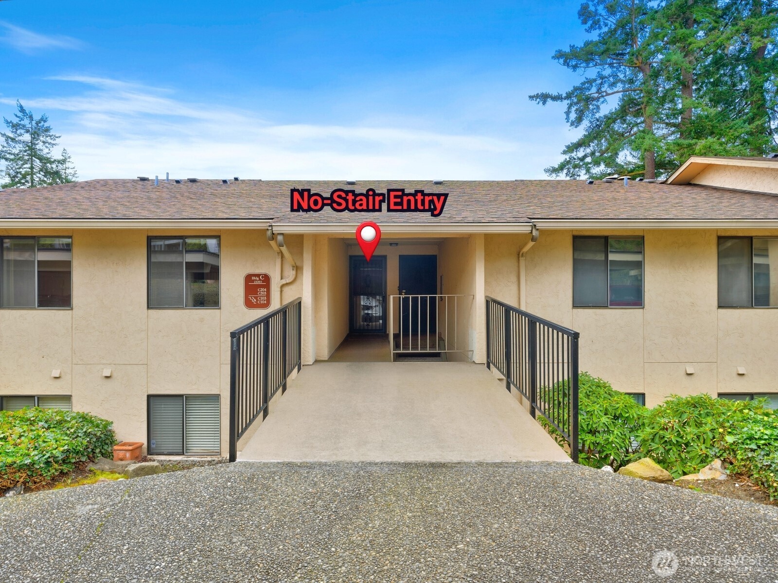 23305 Lakeview Drive #C204, Mountlake Terrace, WA 98043