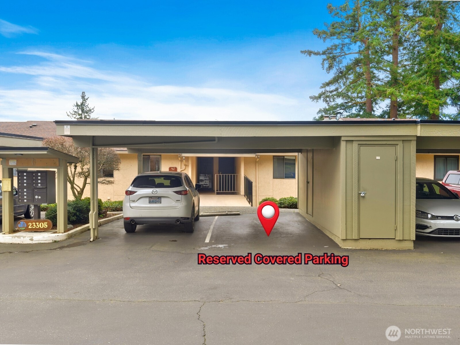 23305 Lakeview Drive #C204, Mountlake Terrace, WA 98043