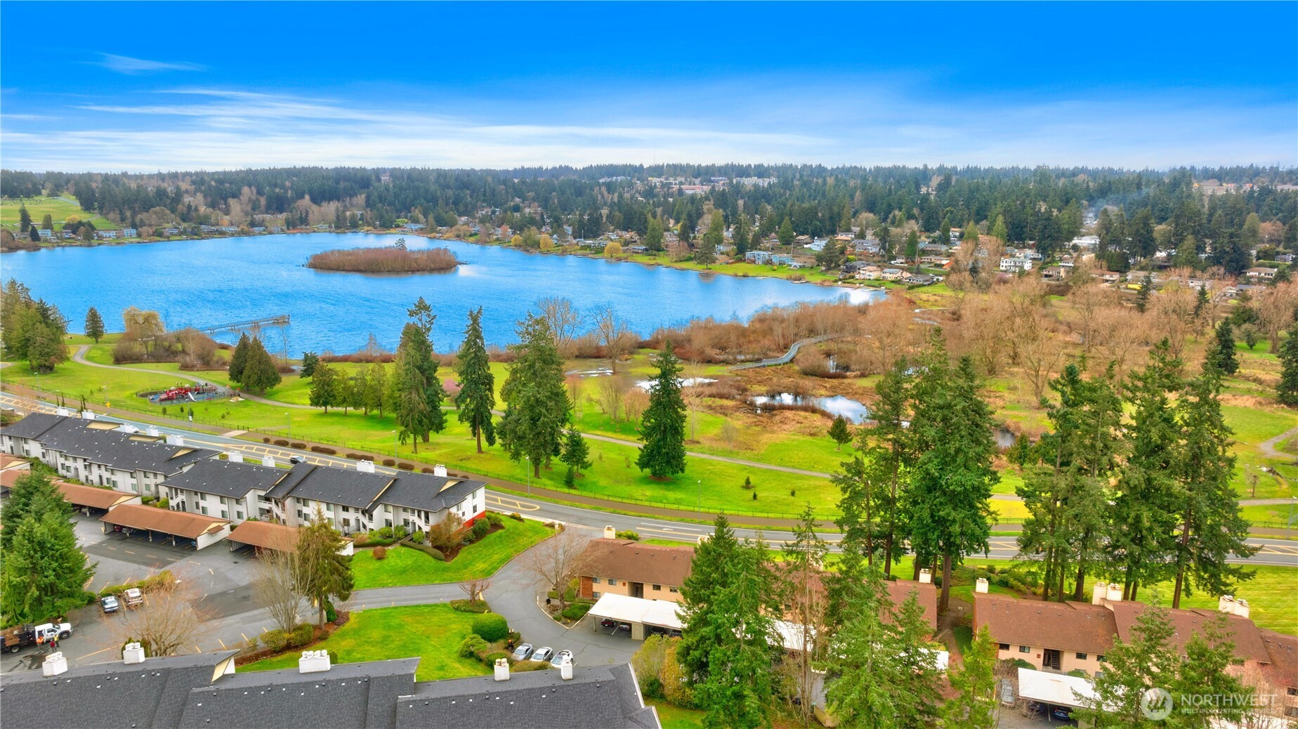 23305 Lakeview Drive #C204, Mountlake Terrace, WA 98043