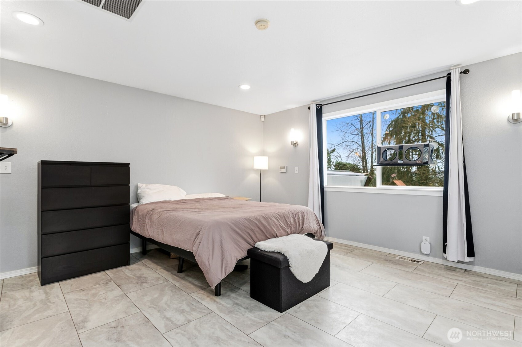 721 15th Avenue SE, Puyallup, WA 98372