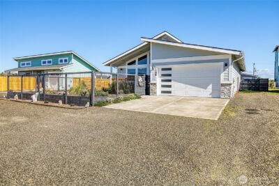 1298 Storm King Avenue SW, Ocean Shores, WA 98569 - Photo 2
