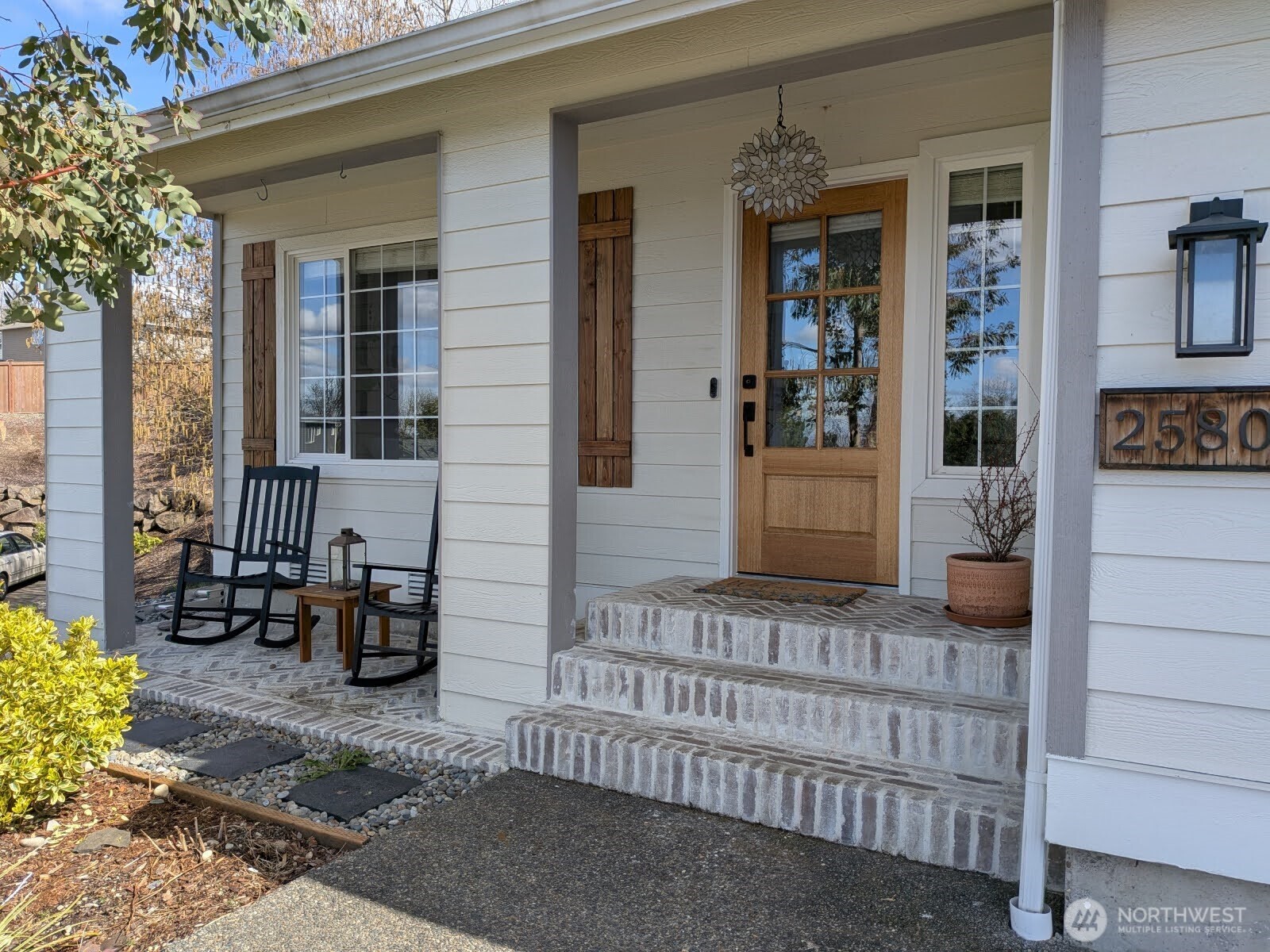 25806 203rd Avenue SE, Covington, WA 98042-6182