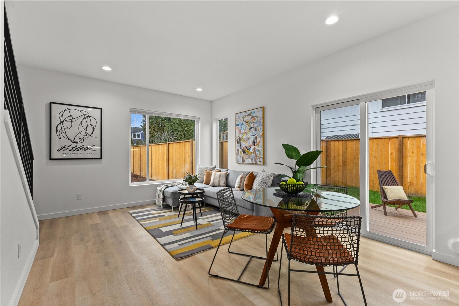 6530 18th Avenue SW #B, Seattle, WA 98106