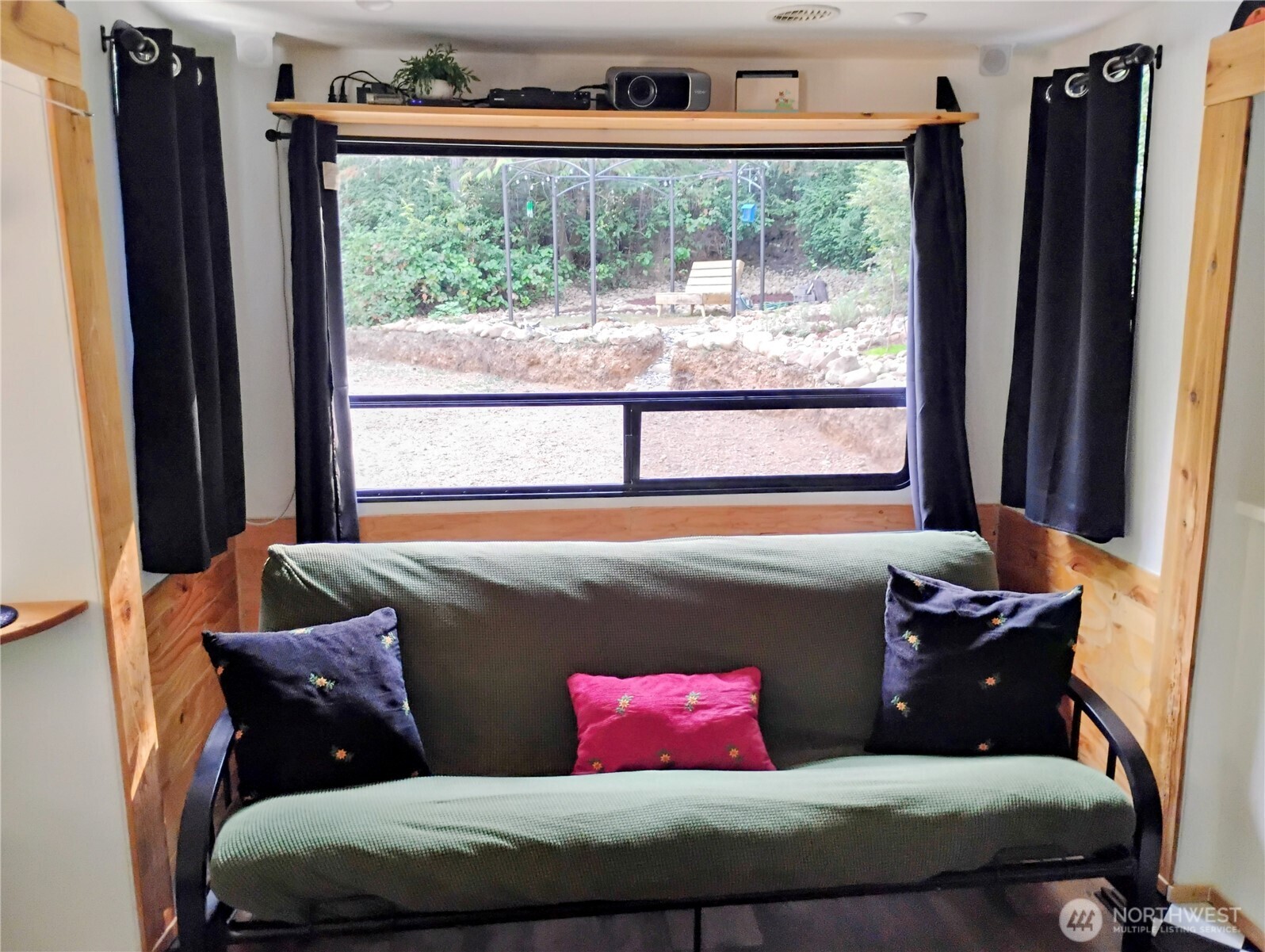 680 N Triton Heights Road , Lilliwaup, WA 98555