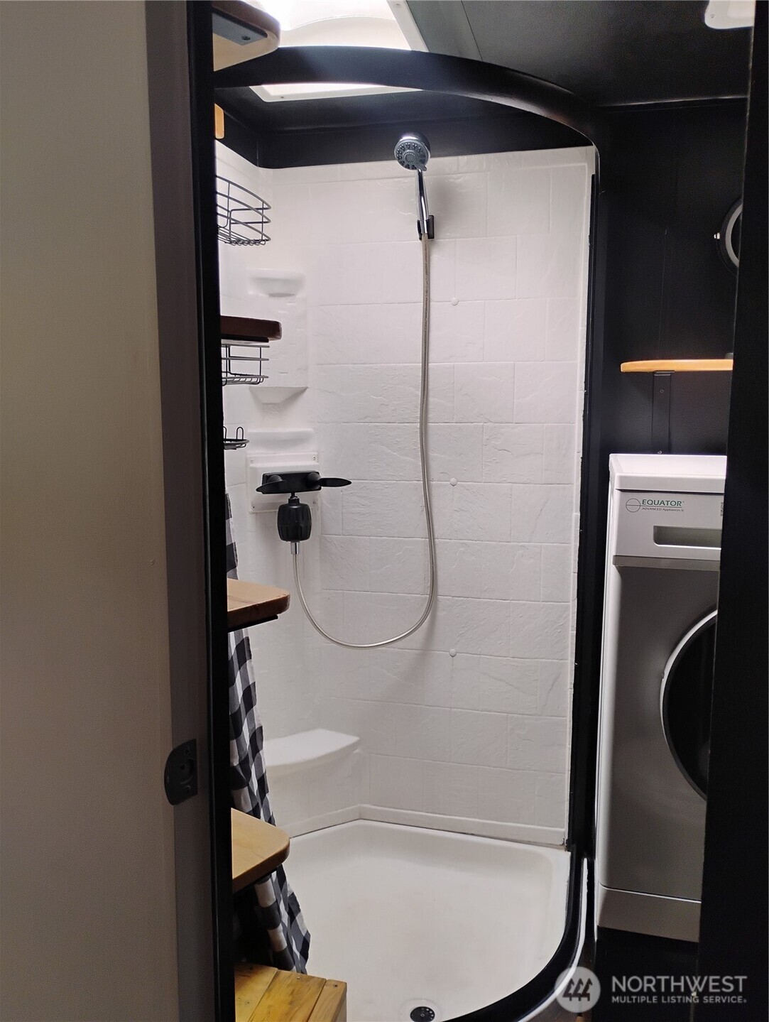 680 N Triton Heights Road , Lilliwaup, WA 98555