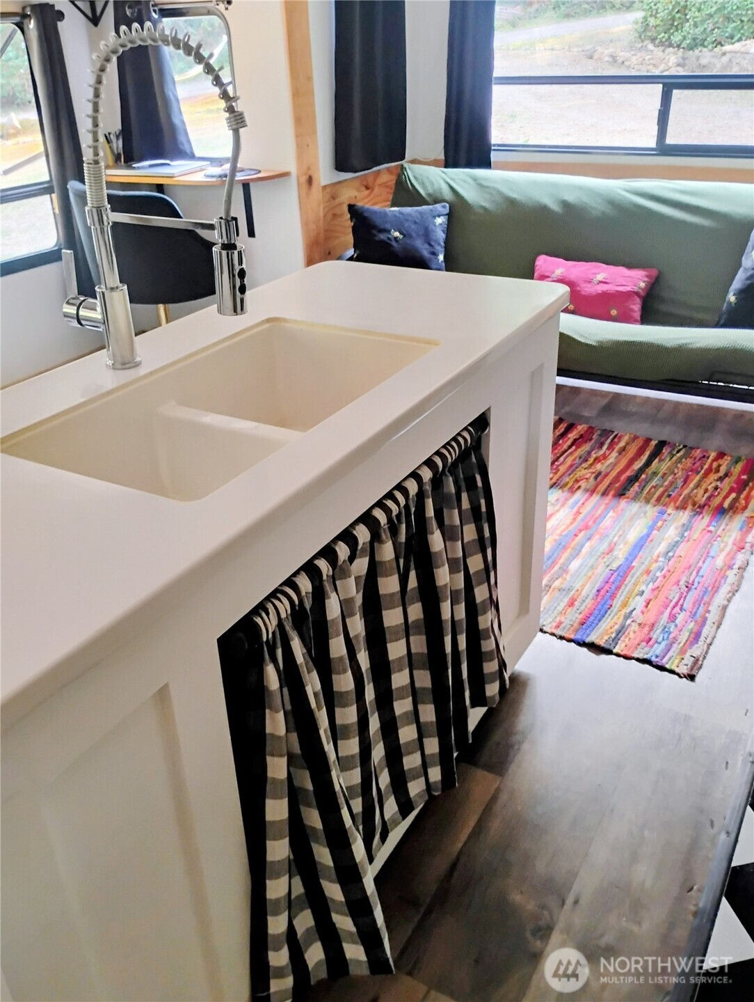 680 N Triton Heights Road , Lilliwaup, WA 98555