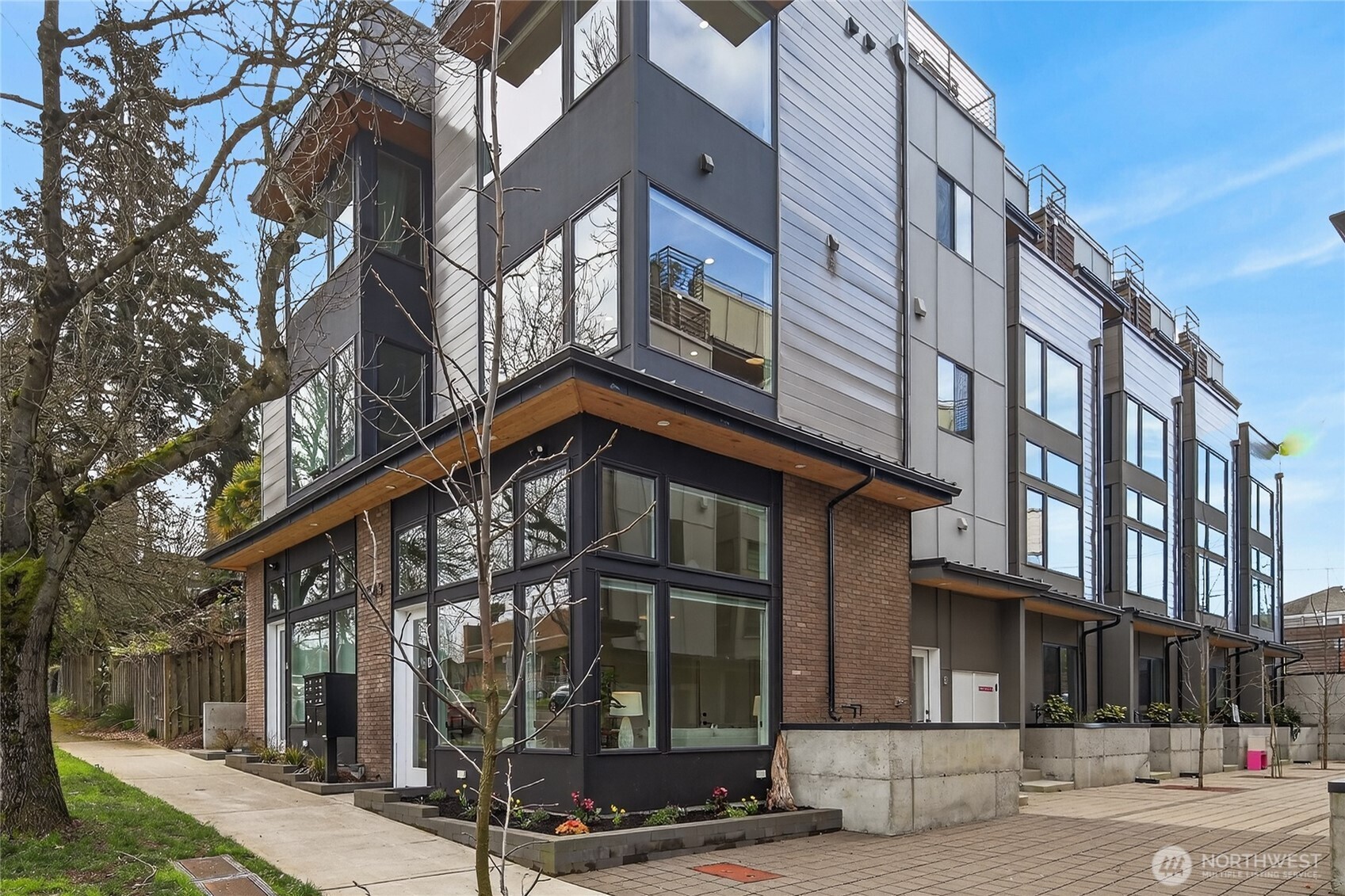 6543 35th Avenue SW #B, Seattle, WA 98126