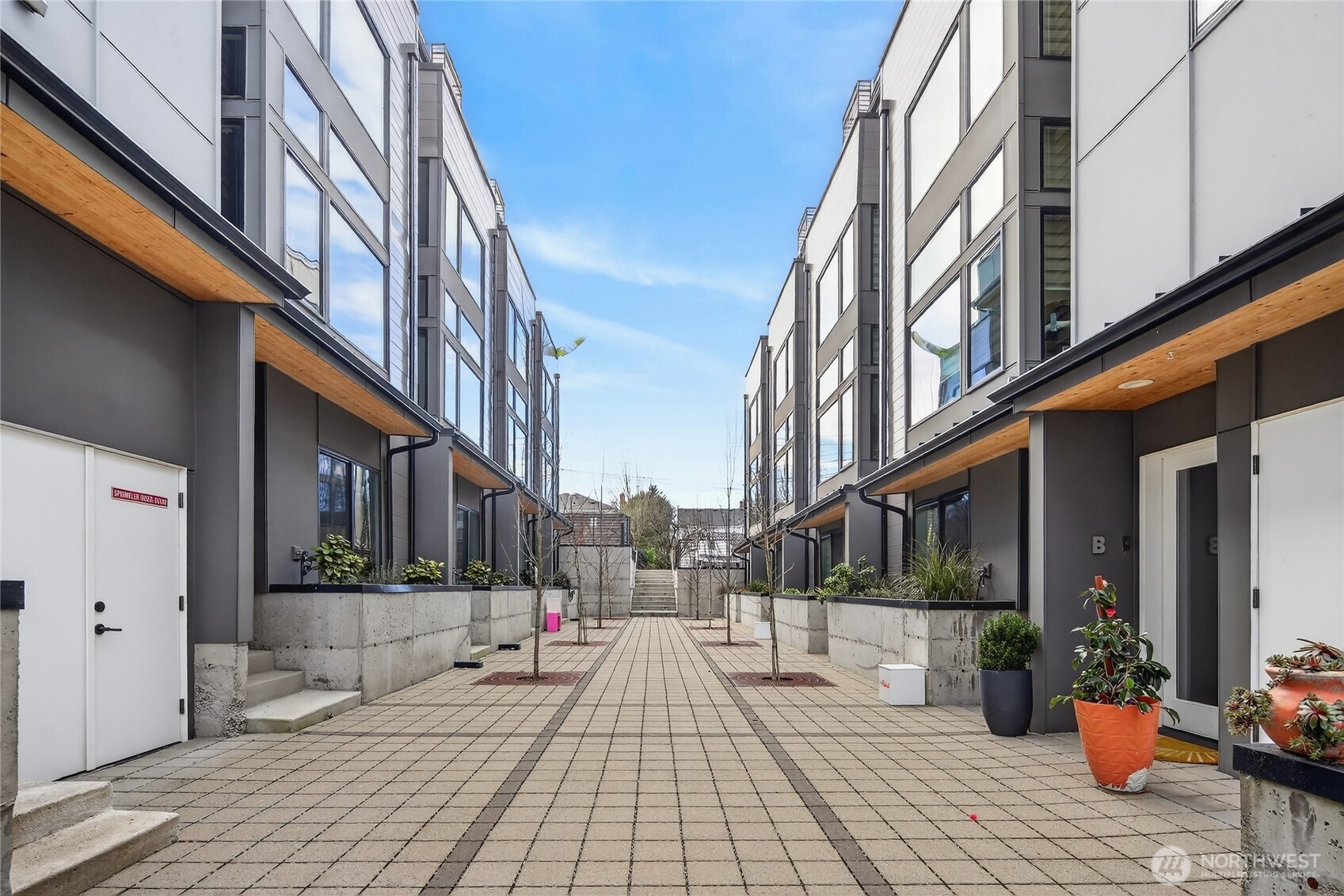 6543 35th Avenue SW #B, Seattle, WA 98126