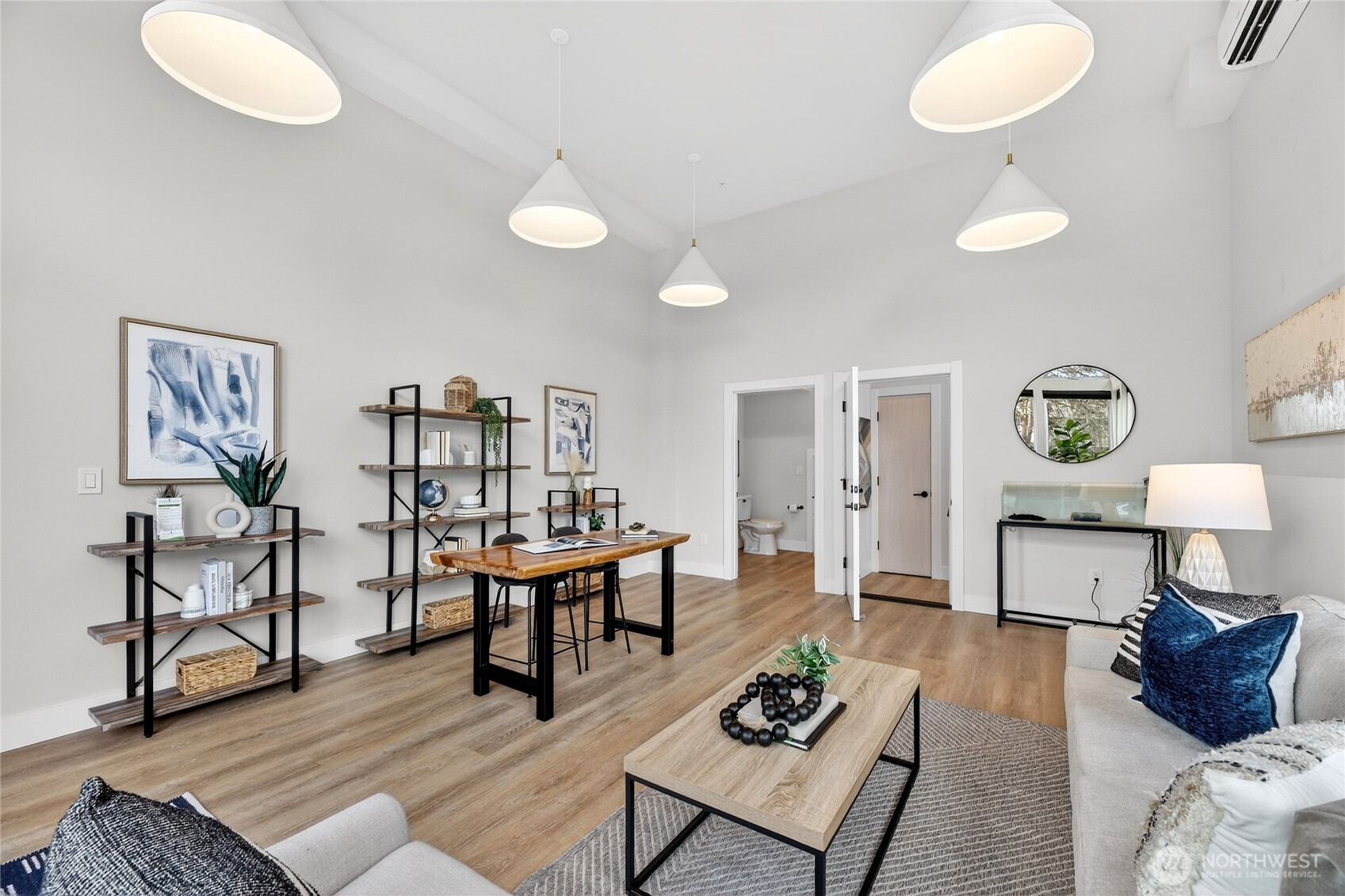 6543 35th Avenue SW #B, Seattle, WA 98126