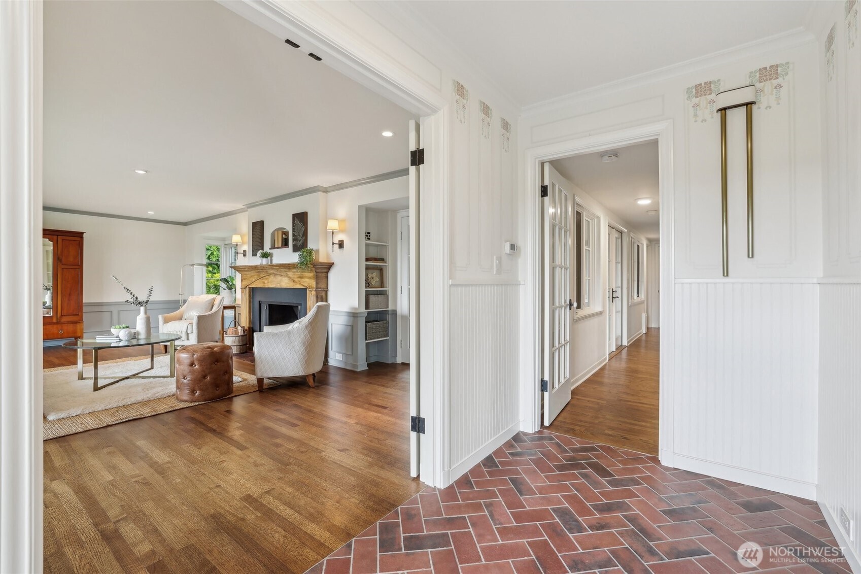 16255 38th Avenue NE, Lake Forest Park, WA 98155