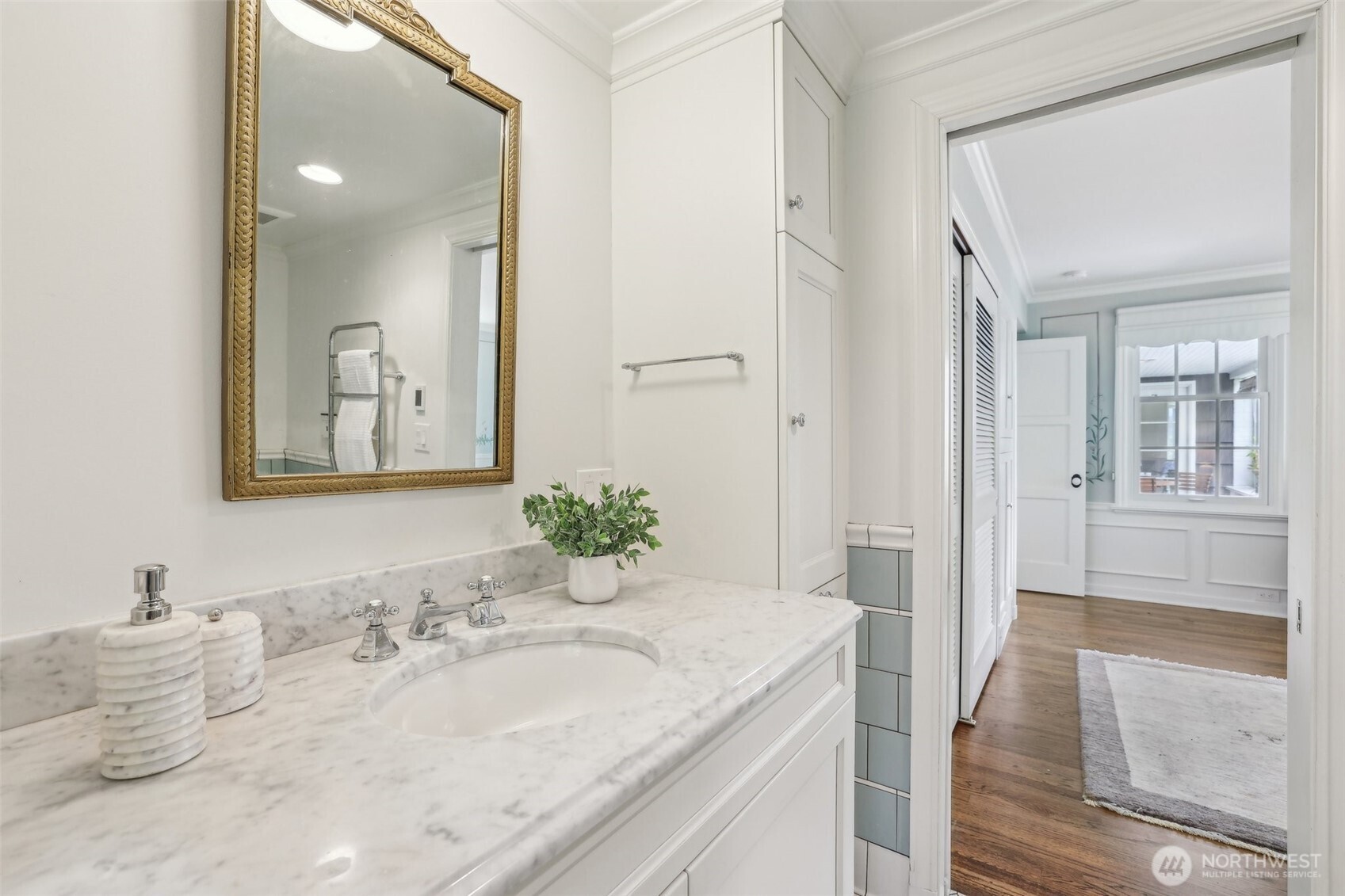 16255 38th Avenue NE, Lake Forest Park, WA 98155