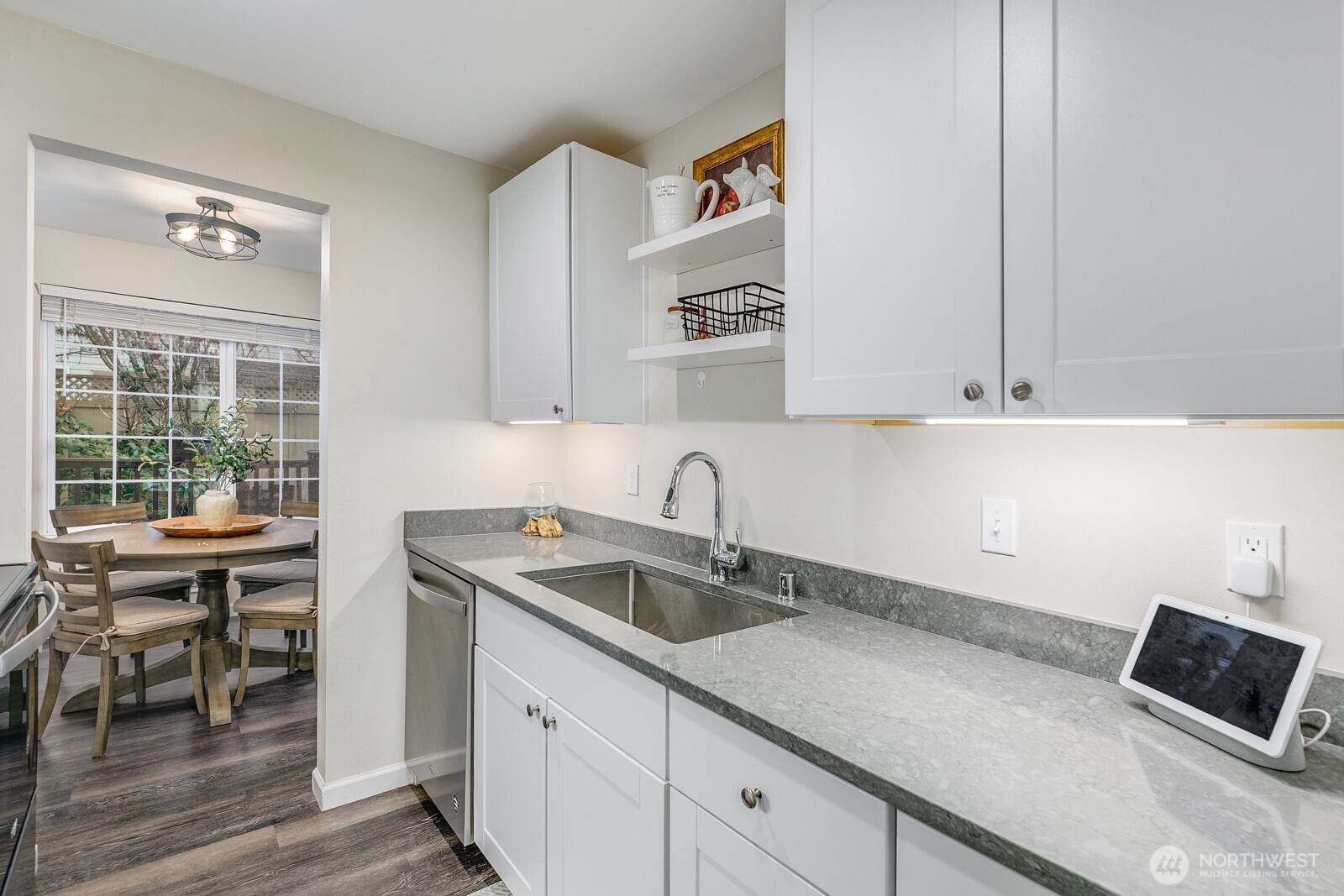 7821 196th Street SW #B, Edmonds, WA 98026