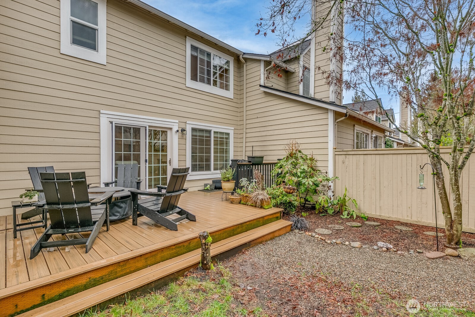 7821 196th Street SW #B, Edmonds, WA 98026