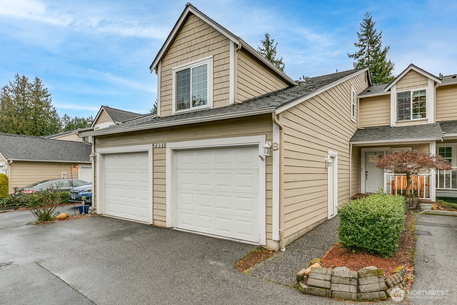 7821 196th Street SW #B, Edmonds, WA 98026