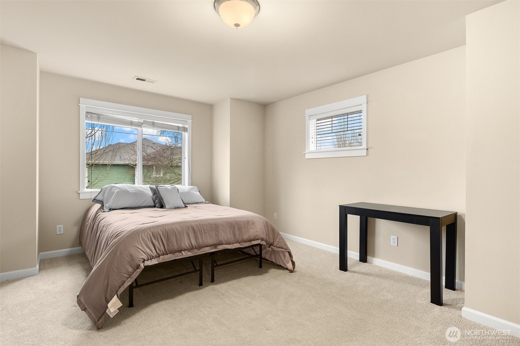 10700 SE 260th Street #E103, Kent, WA 98030