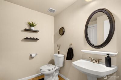 10700 SE 260th Street #E103, Kent, WA 98030 - Photo 17