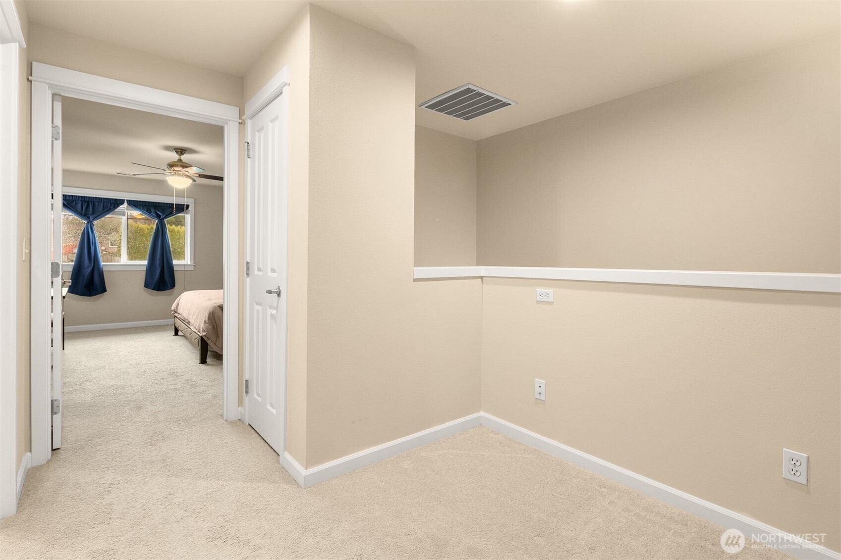 10700 SE 260th Street #E103, Kent, WA 98030