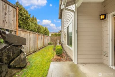 10700 SE 260th Street #E103, Kent, WA 98030 - Photo 30