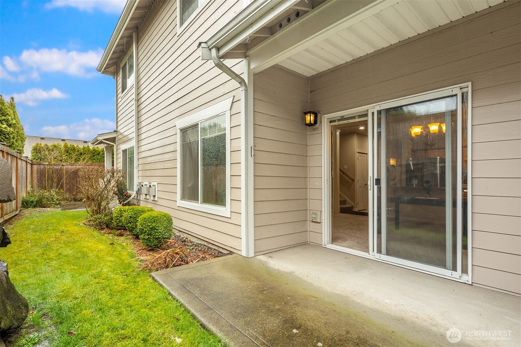 10700 SE 260th Street #E103, Kent, WA 98030