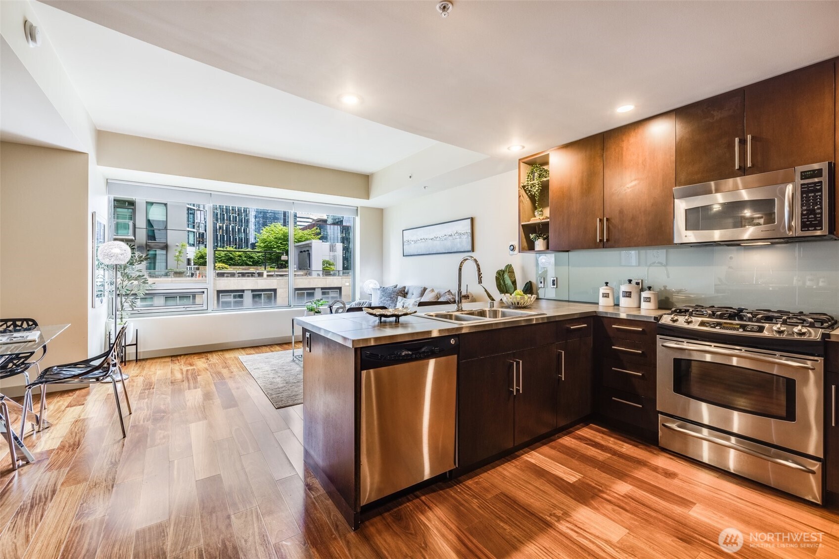 900 Lenora Street #W402, Seattle, WA 98121