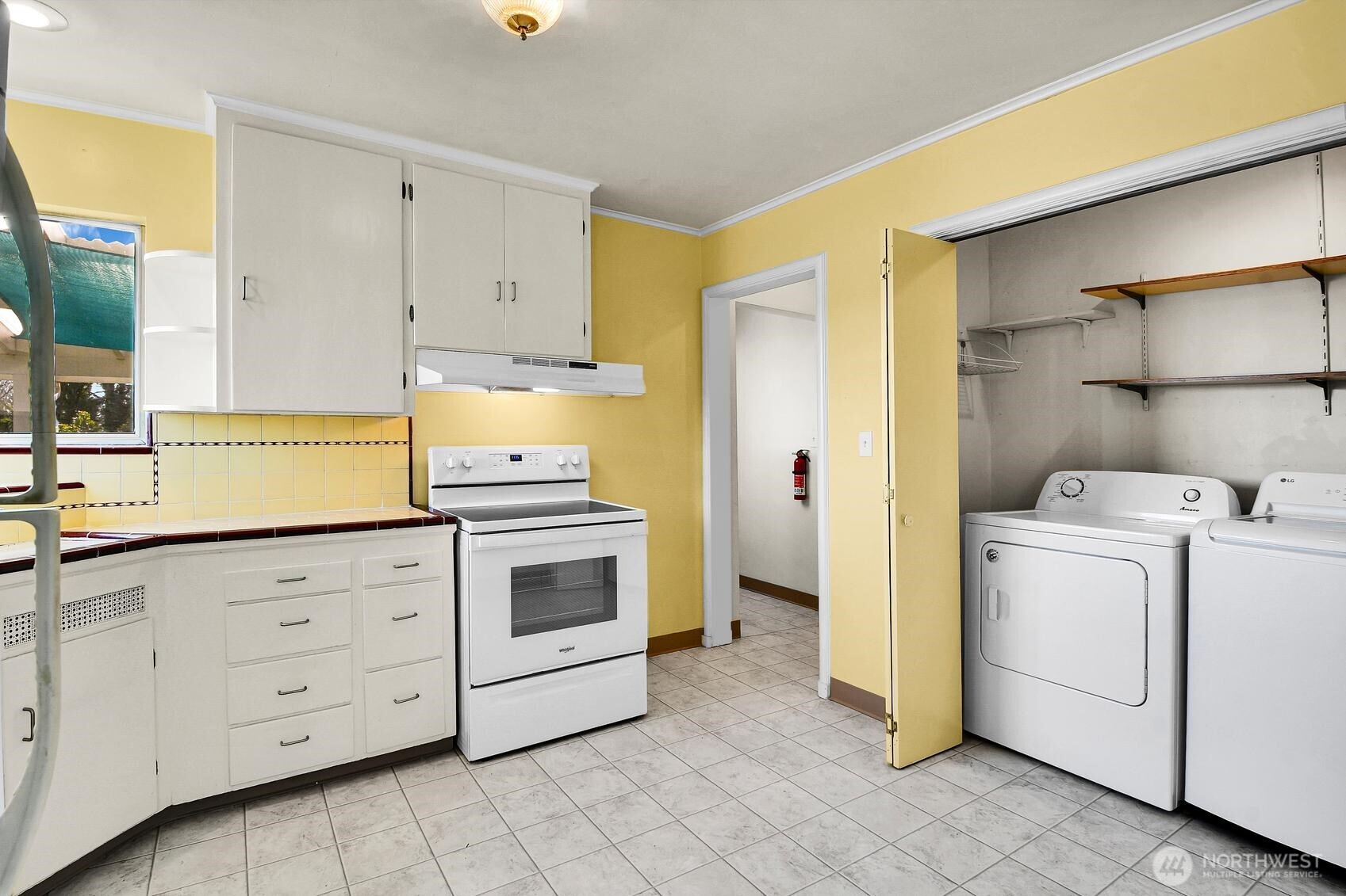 10742 Lakeside Avenue NE, Seattle, WA 98125