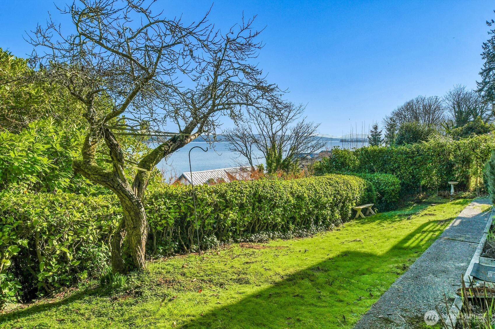 10742 Lakeside Avenue NE, Seattle, WA 98125