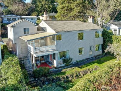 10742 Lakeside Avenue NE, Seattle, WA 98125 - Photo 37