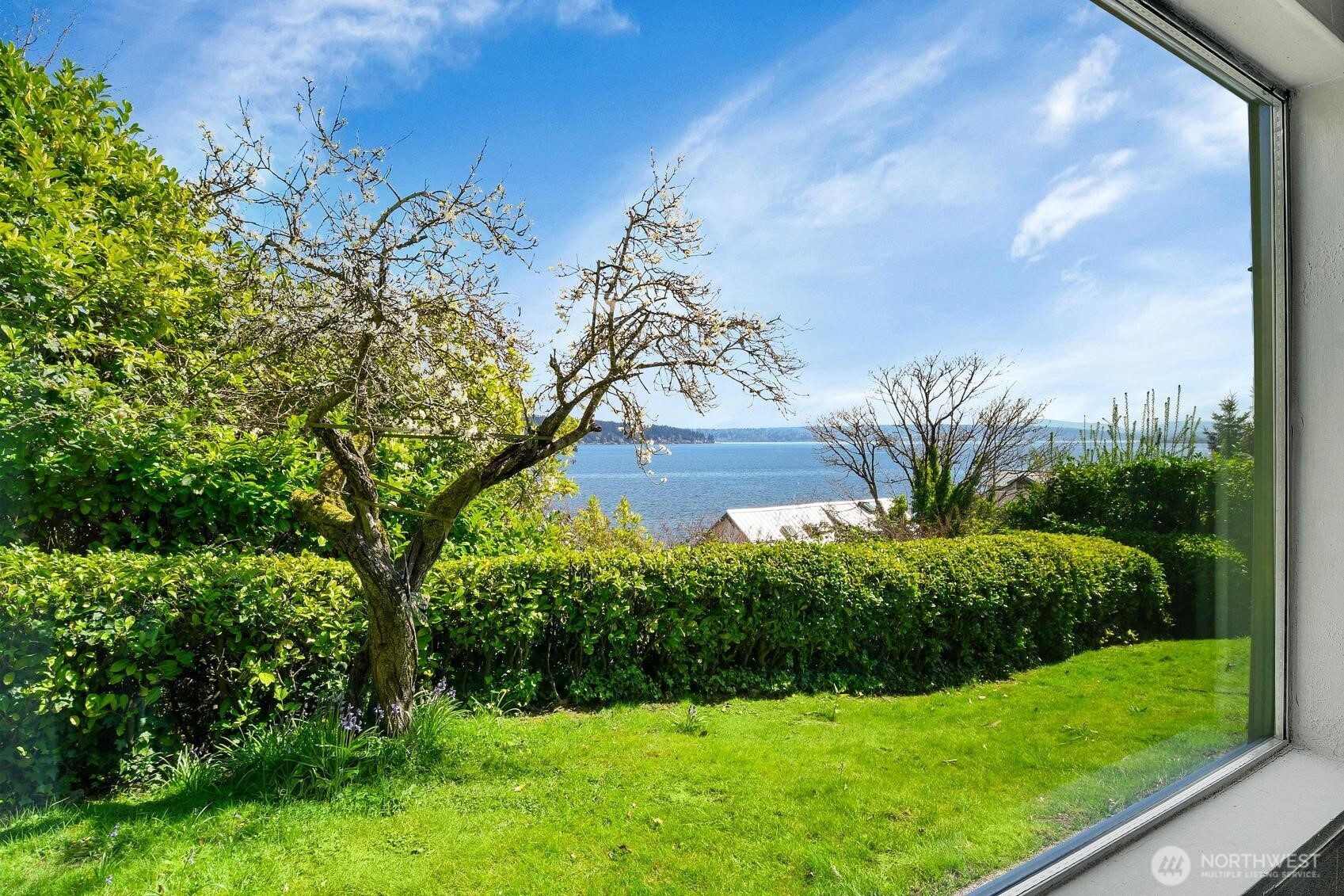 10742 Lakeside Avenue NE, Seattle, WA 98125